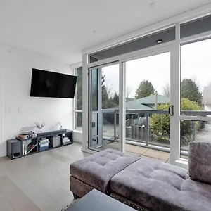  Apartment 2-bedroom In Central Location Canada