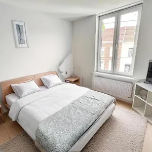  Apartment Station 173 D Bruxelles-charleroi-airport Belgium